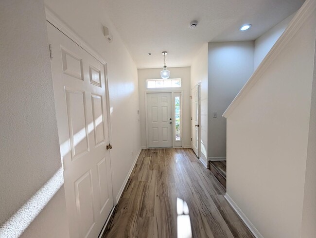 Foto del edificio - 4004 Crabtree Ave