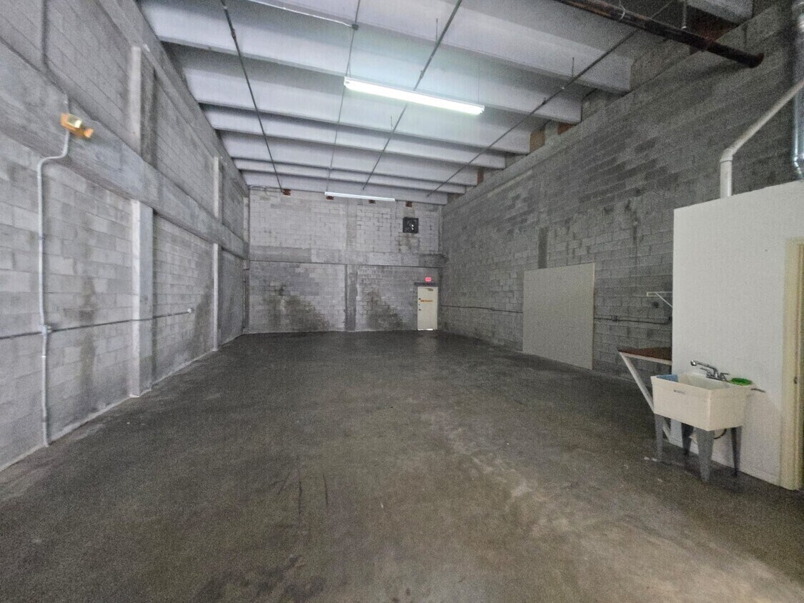 Building Photo - 13901 SW 143rd Ct