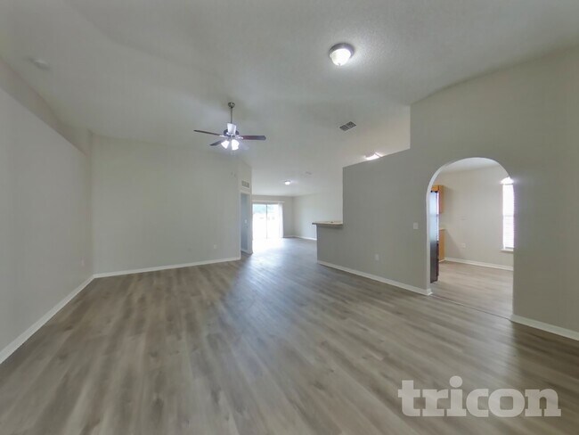 Foto del edificio - 4138 Clearbrook Cove Rd