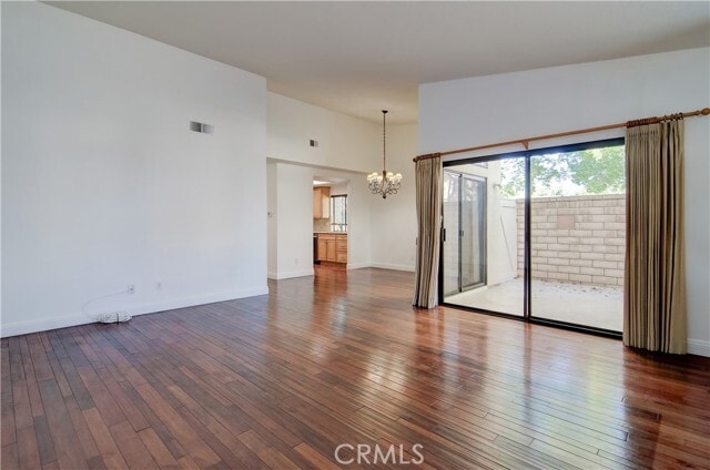 Building Photo - 8566 Fallbrook Cir