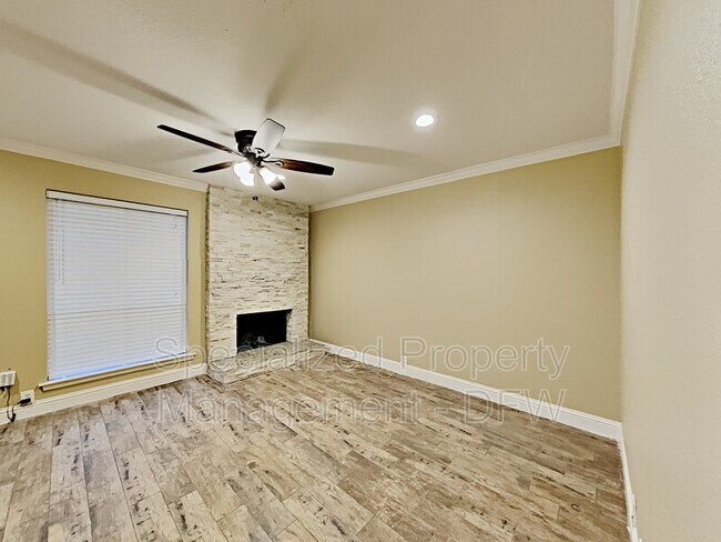 Building Photo - 12012 Leisure Dr