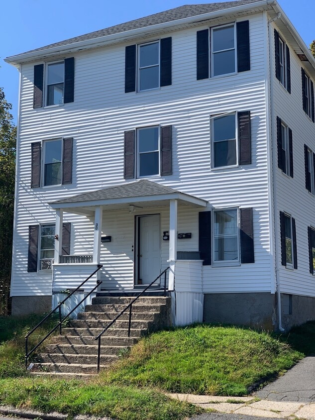 Primary Photo - 30 Cottage St