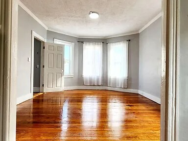 Building Photo - 14 De Soto St