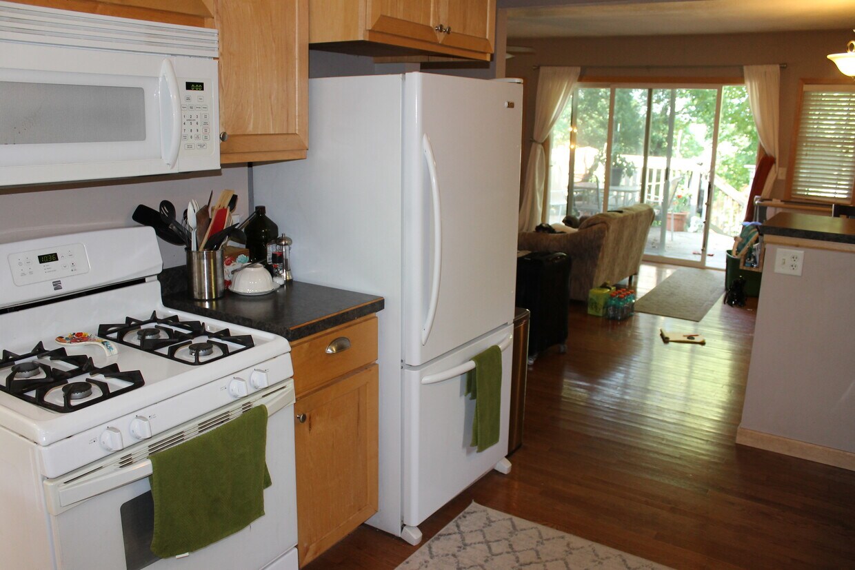 Primary Photo - 3037 Dundee Ln