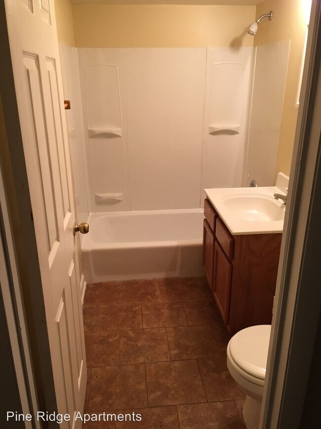 Foto del edificio - 1012-1012-1016 Parkwood Dr