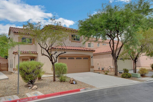 Building Photo - Southern Highlands 4 Bedroom FOR RENT