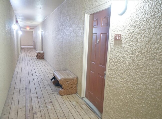 Foto del edificio - 1610 Raena Dr