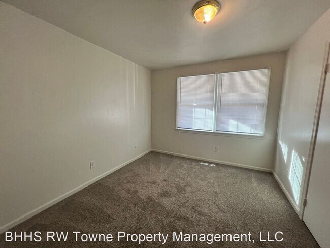 Building Photo - 3 br, 2 bath House - 3636 Deerfield Drive
