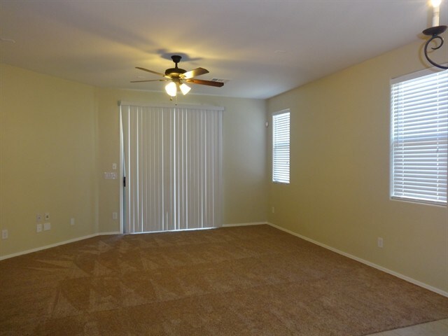 Building Photo - 9228 N 182nd Lane
