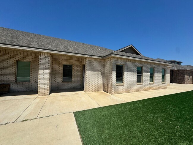 Building Photo - Available Now- Half Off First Months Rent!