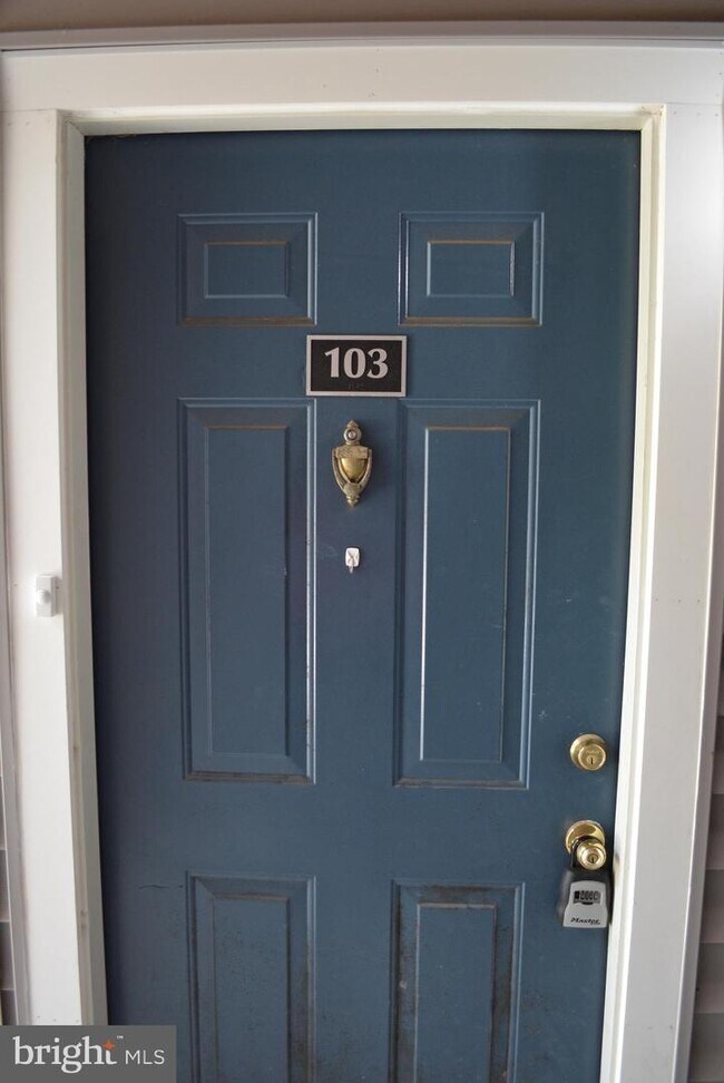 Foto del edificio - 20453 Chesapeake Square