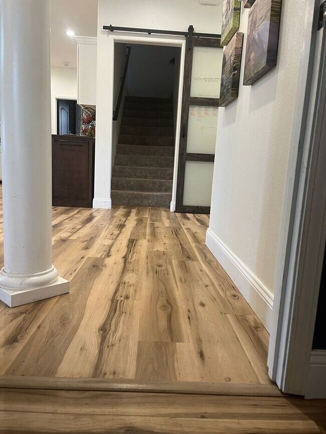 Building Photo - Beautiful home right inside Crocker City L...