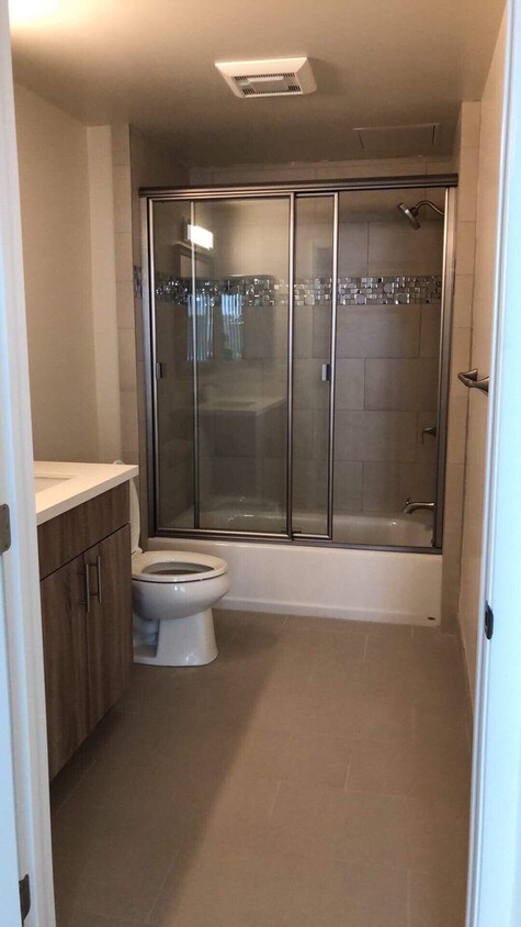 Foto principal - 10909 Hartsook St
