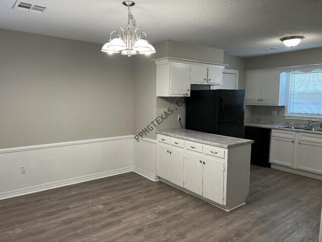 Foto del edificio - 9412 Northland Rd The Village OK 73120