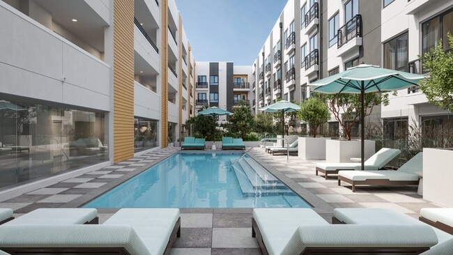 Building Photo - Sync on Canoga