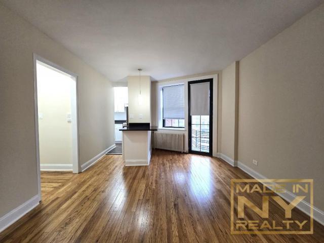 Foto del edificio - 0 bedroom in SUNNYSIDE GARDENS NY 11104