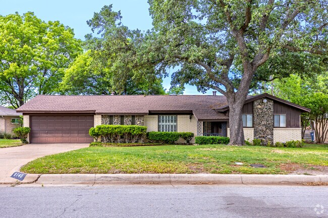 Homes in Wedgwood are not homogeneous, instead featuring unique flourishes