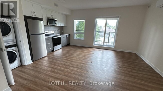 Photo du bâtiment - 630-630 Churchill Ave N