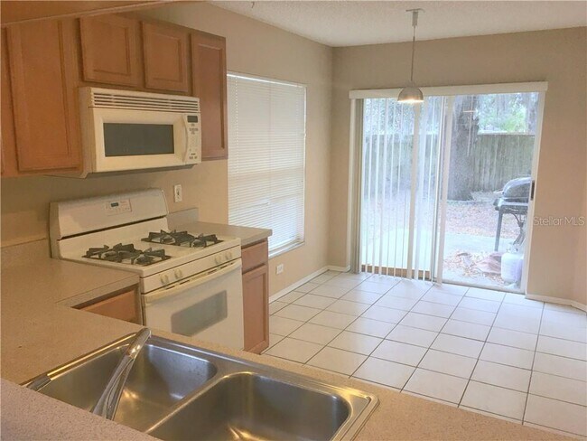 Building Photo - 6126 Lanshire Dr