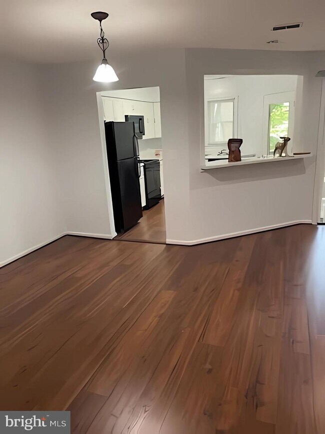 Building Photo - 3152 Covewood Ct