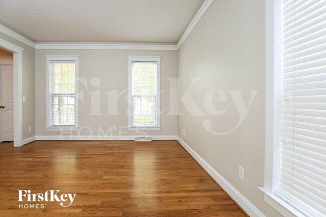 Building Photo - 144 Water Oak Dr