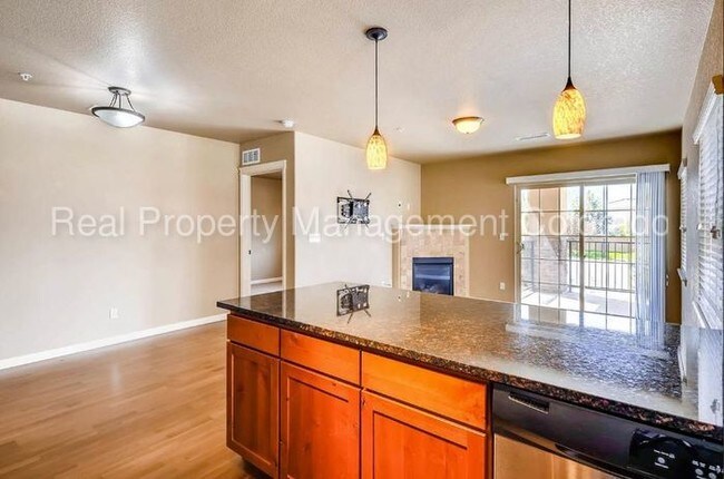 Building Photo - 1144 Rockhurst Dr