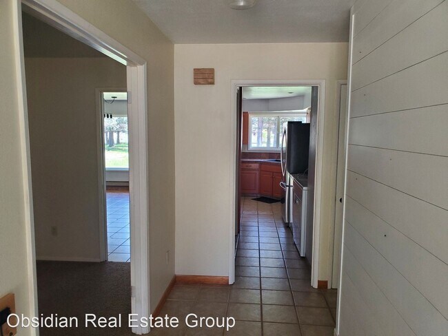 Building Photo - 4 br, 3 bath House - 25345 Walker Rd.