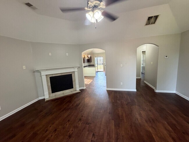 Foto del edificio - 5448 Mallard Park Blvd