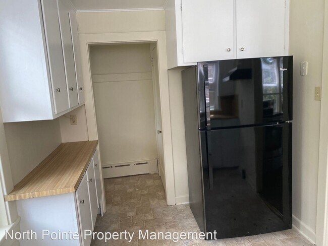 Foto del edificio - 3 br, 1 bath House - 23 Blue Rock Rd.