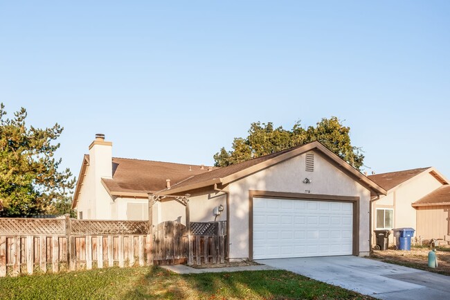 Building Photo - 7714 Harvest Woods Dr
