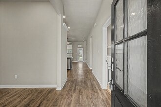 Building Photo - 2134 Markley Dr