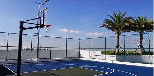 Foto principal - 16385 Biscayne Blvd