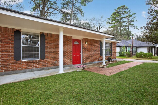 Foto del edificio - 601 Chateau Woods Pkwy Dr