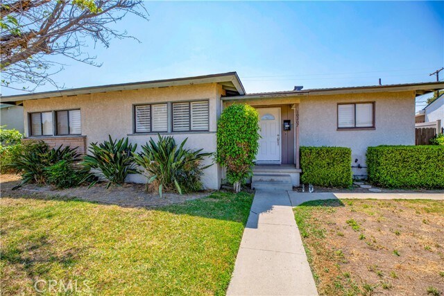 Foto principal - 10207 Collett Ave