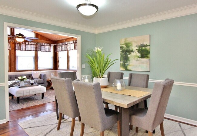 Foto del edificio - 1129 Chartley Dr SW