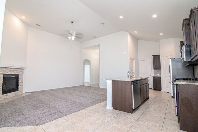 Foto del edificio - 2312 Sky View Rd