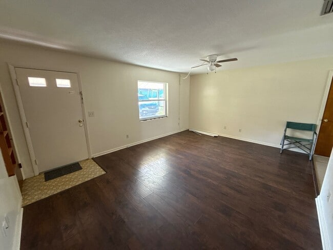 Building Photo - 2369 S Tennyson Pt