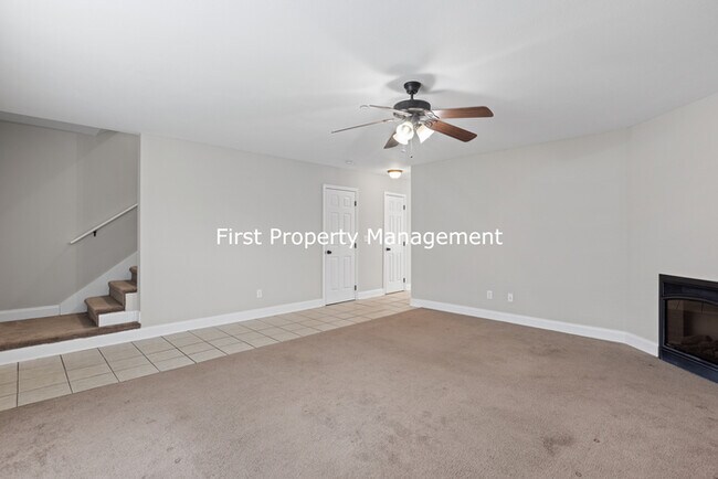 Building Photo - 1109 Maple Tree Ln