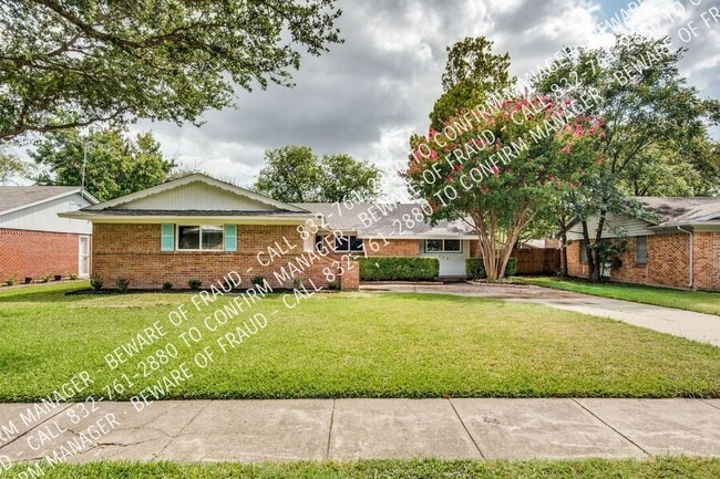 Photo - 525 Salem Dr House