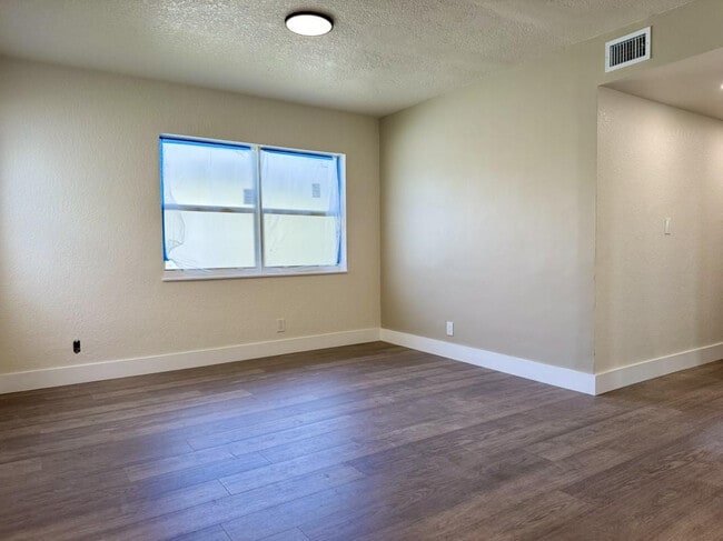 Foto del edificio - 1218 NW 13th Ct