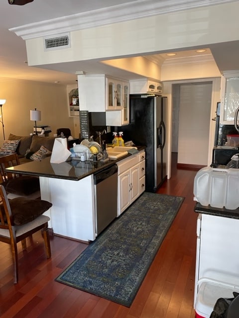 Kitchen - 11656 Montana Ave
