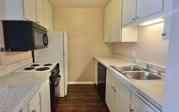 Building Photo - 6416 Friars Rd