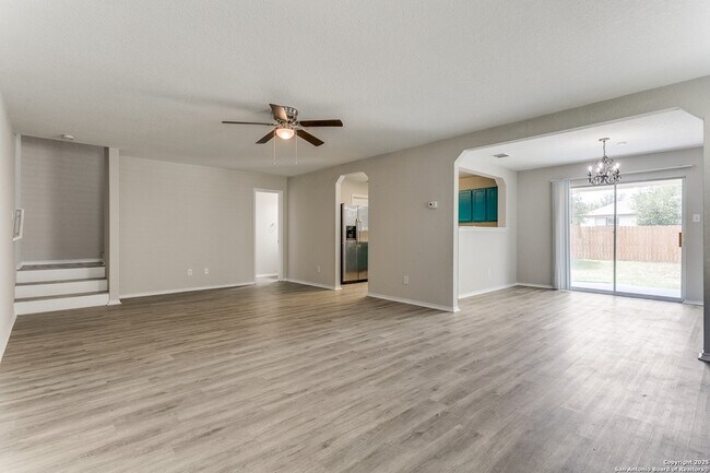 Foto del edificio - 16311 Kentucky Ridge