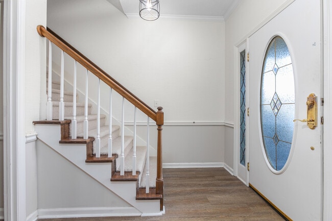 Stairs - 3722 Moss Creek Dr