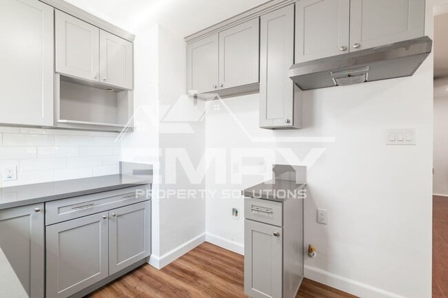 Building Photo - 5228 Repetto Ave