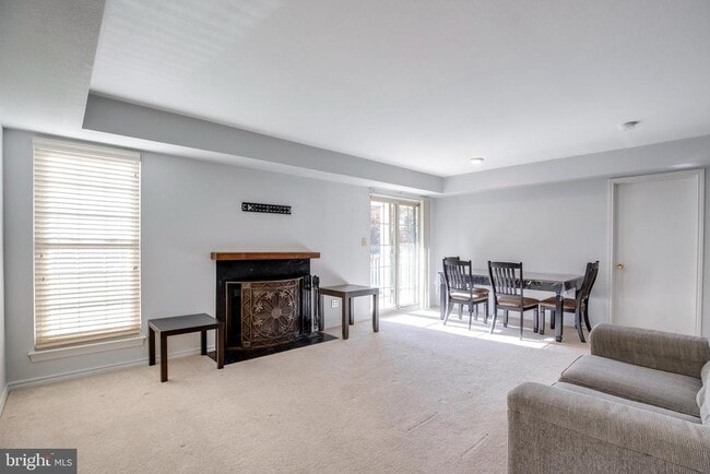 Building Photo - 12154 Penderview Terrace