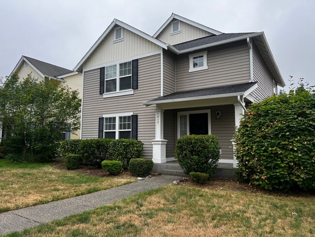 Building Photo - DuPont 2365 SF 3 bedroom plus loft home.