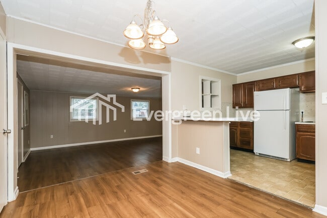 Foto del edificio - 603 W Martindale Rd