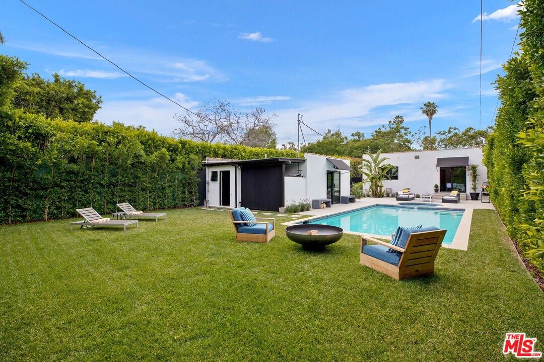Foto principal - 744 N Martel Ave
