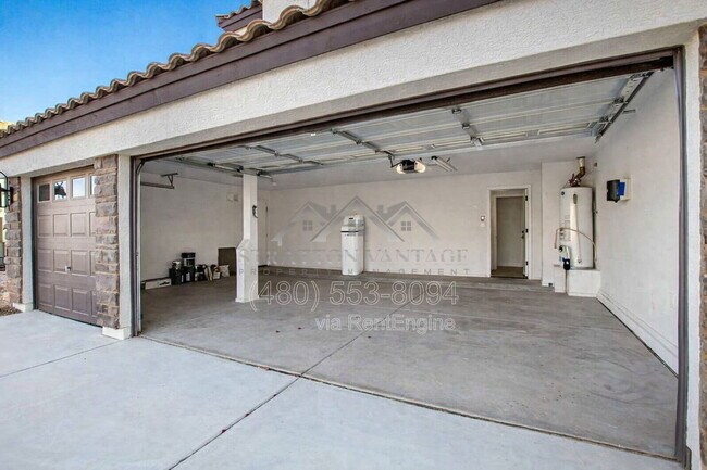 Foto del edificio - 1005 E Stirrup Ln